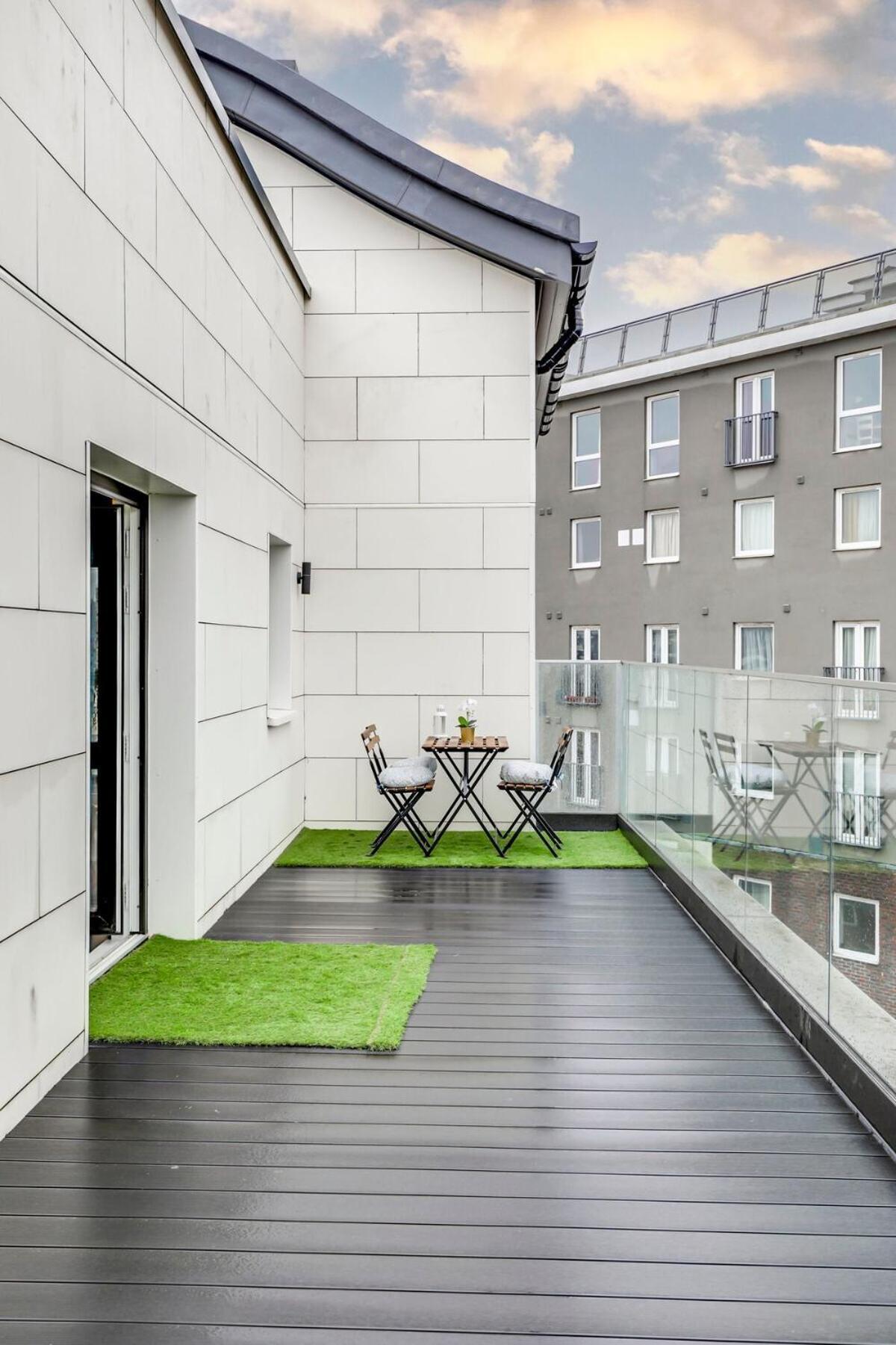 Apartamento Prime Location, Panoramic Views, Surround Balcony Near Train Stn - Luton Luton (Bedfordshire)